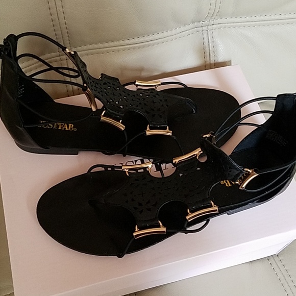 Sandals - Picture 2 of 4